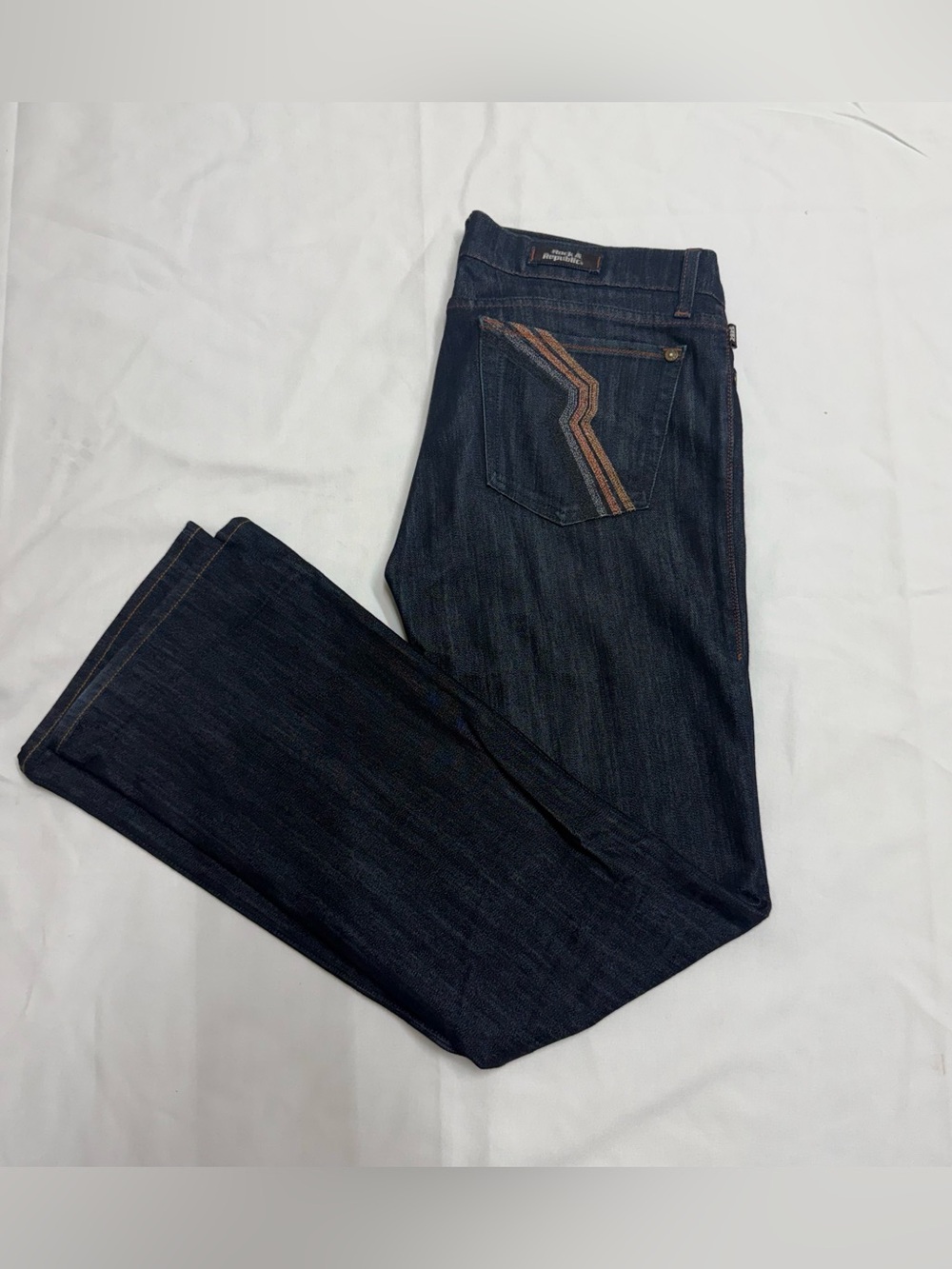 Rock & Republic Dark Blue Boot-Cut Jeans with Contrast Pocket Detail